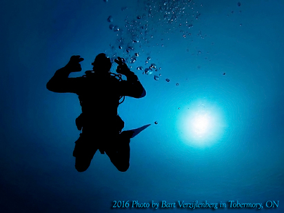 Scuba diving in Tobermory Ontario